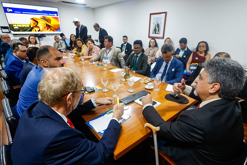 Reunião com prefeitos da Bahia / Imagem: Gil Ferreira Reunião com prefeitos da Bahia / Imagem: Gil Ferreira